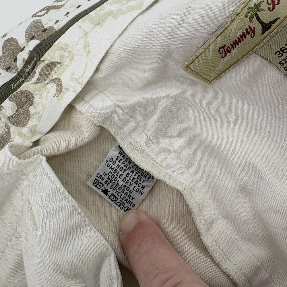 Tommy Bahama Mens 36x32 (Fits 36x31) Khaki Chino Pants Flat Front Casual